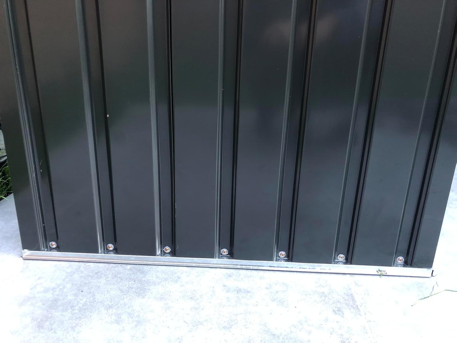 garden shade made from durable galvanized steel