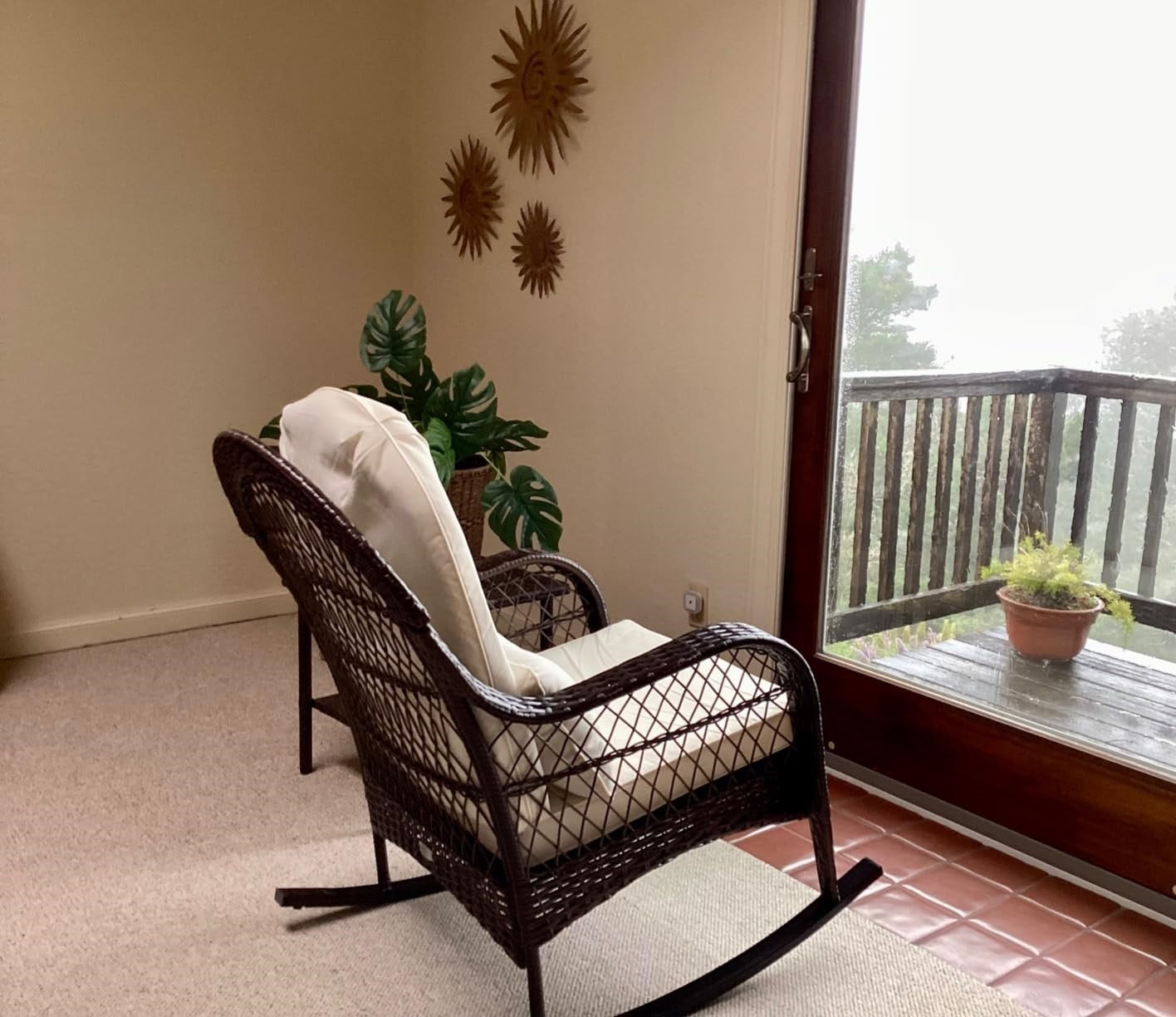 vintage style rocker chair with padded seat